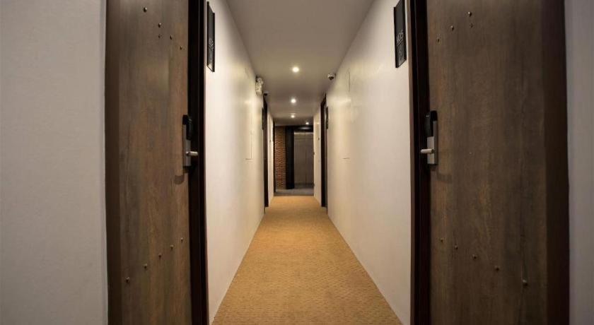 The House Pratunam Bangkok Exterior foto